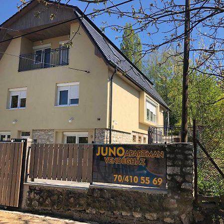 Juno Apartman Vendeghaz Miskolc Exteriör bild