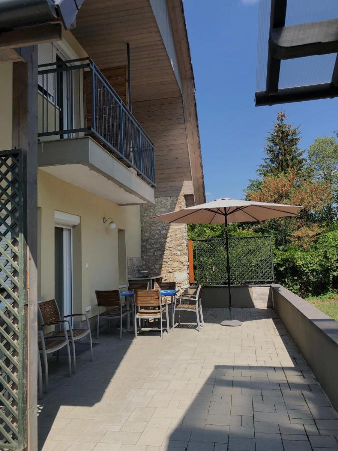 Juno Apartman Vendeghaz Miskolc Exteriör bild