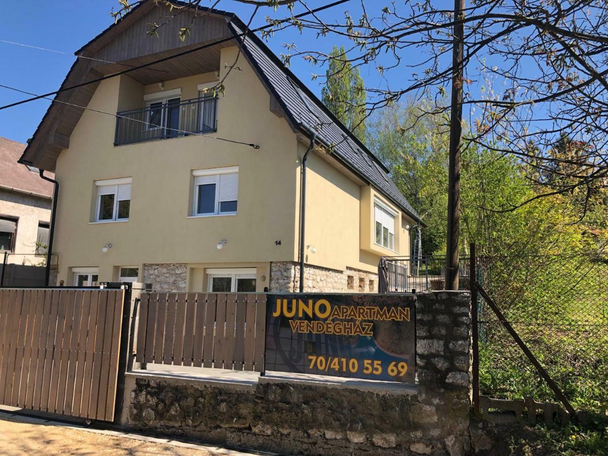 Juno Apartman Vendeghaz Miskolc Exteriör bild